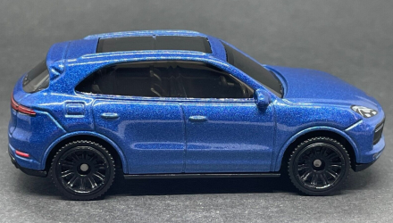 Машинка Велике Місто Matchbox Porsche Cayenne Turbo Metro 1:64 HLD01 Blue - Retromagaz, image 4