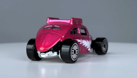 Тематична Машинка Hot Wheels Custom Volkswagen Beetle Ultra Hots 1:64 HDG52/HRX15 Pink - Retromagaz, image 2