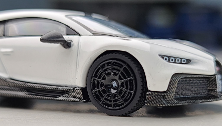 Машинка Premium MINI GT Bugatti Chiron Super Sport 1:64 White - Retromagaz, image 4