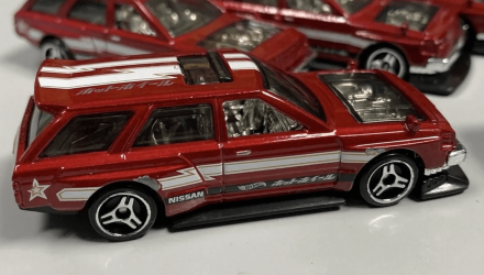 Машинка Базовая Hot Wheels Nissan Maxima Drift Car J-Imports 1:64 HKJ12 Red - Retromagaz, image 2