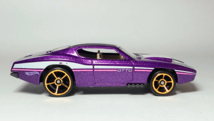 Машинка Базовая Hot Wheels Custom Otto Muscle Mania 1:64 GHD11 Purple - Retromagaz, image 4