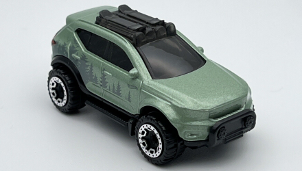 Машинка Базовая Hot Wheels Volvo XC40 Recharge Mud Studs 1:64 HKG55 Green - Retromagaz, image 5