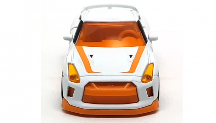 Машинка Premium Majorette Nissan GT-R (R35) Bright Trace 1:58 214F-1 White - Retromagaz, image 4