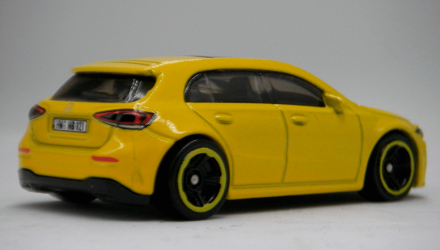 Машинка Базова Hot Wheels '19 Mercedes-Benz A-Class Hatchbacks 1:64 HCW78 Yellow - Retromagaz, image 3