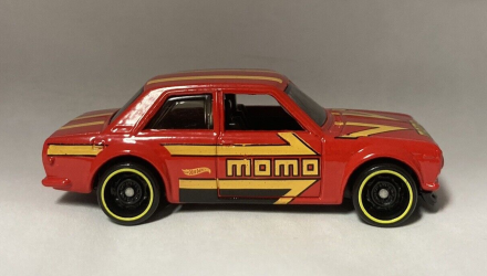 Машинка Базова Hot Wheels '71 Datsun 510 MOMO Nightburnerz 1:64 FYD14 Red - Retromagaz, image 5