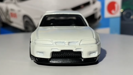 Машинка Базова Hot Wheels Nissan Skyline GT-R R33 Godzilla J-Imports 1:64 HTC44 White - Retromagaz, image 5