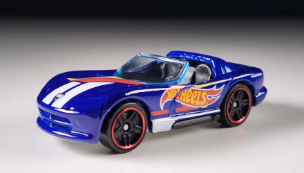 Машинка Базовая Hot Wheels Dodge Viper RT/10 Then and Now 1:64 HCV80 Blue - Retromagaz, image 2