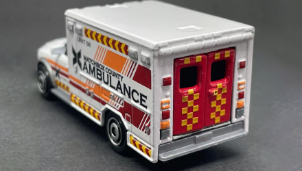 Тематическая Машинка Matchbox 2016 RAM Ambulance Moving Parts 1:64 FWD28/HVN01 White - Retromagaz, image 2