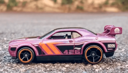 Машинка Базова Hot Wheels Dodge Challenger Drift Car Nightburnerz 1:64 FYD13 Purple - Retromagaz, image 3