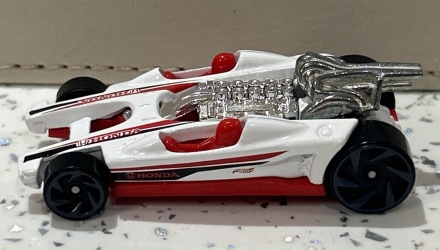 Тематическая Машинка Hot Wheels Honda Racer Honda 70th Anniversary 1:64 FKD28 White - Retromagaz, image 4