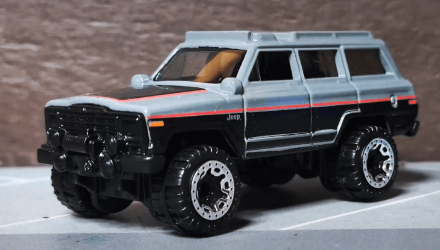 Машинка Базовая Hot Wheels '88 Jeep Wagoneer The `80S 1:64 HKG86 Dark Grey - Retromagaz, image 3