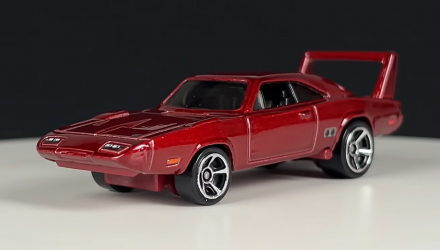 Тематическая Машинка Hot Wheels '69 Dodge Charger Daytona Fast & Furious 1:64 HNR88/HNT06 Dark Red - Retromagaz, image 2