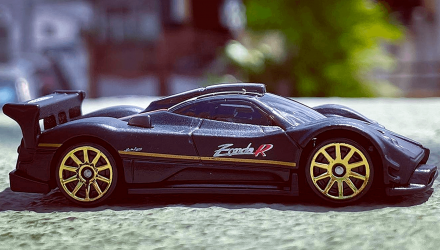 Машинка Базова Hot Wheels Pagani Zonda R Exotics 1:64 HCT02 Black - Retromagaz, image 5