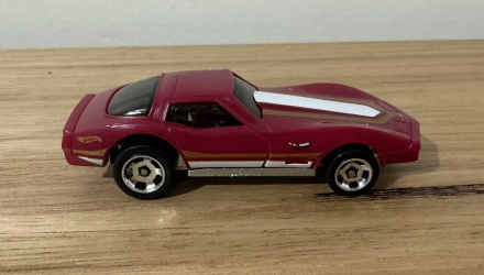 Машинка Базовая Hot Wheels Corvette Stingray Dream Garage 1:64 HTB52 Red - Retromagaz, image 2