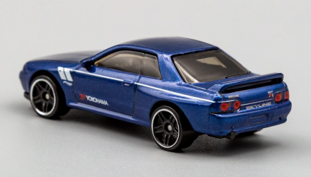 Машинка Базовая Hot Wheels Skyline GT-R (BNR32) Yokohama Nissan 1:64 FYB74 Metallic Blue - Retromagaz, image 3