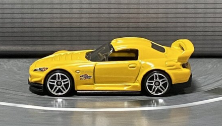 Машинка Базова Hot Wheels Honda S2000 J-Imports 1:64 HCV85 Yellow - Retromagaz, image 4