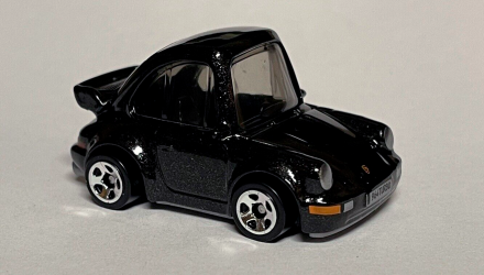 Машинка Базовая Hot Wheels Porsche 911 Turbo 3.6 (964) Tooned 1:64 HKG69 Black - Retromagaz, image 3