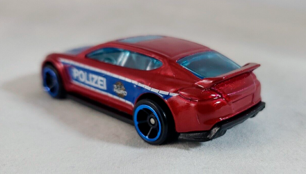 Машинка Базовая Hot Wheels Porsche Panamera Polizei Rescue 1:64 FYC86 Red - Retromagaz, image 3