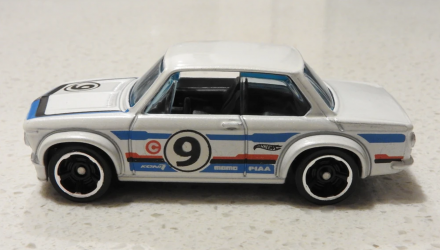 Машинка Базова Hot Wheels BMW 2002 BMW 1:64 V5601 White - Retromagaz, image 4