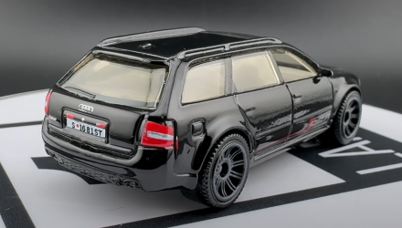 Тематична Машинка Matchbox 2023 Audi RS 6 Avant Moving Parts 1:64 FWD28/HVM72 Black - Retromagaz, image 3