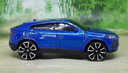 Машинка Базовая Hot Wheels '17 Lamborghini Urus Factory Fresh 1:64 GRY29 Metallic Blue - Retromagaz, image 6