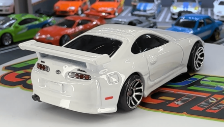 Тематична Машинка Hot Wheels Toyota Supra Brian O'Conner Fast & Furious 1:64 JBY33 White - Retromagaz, image 3