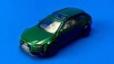 Набор Машинка Базовая Hot Wheels Audi RS 6 HKH69 + Mercedes-Benz 560 HKG45 + BMW i8 HKH44 + Porsche 911 HKH97 - Retromagaz, image 3