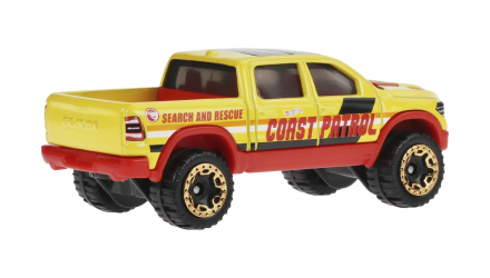 Машинка Базовая Hot Wheels 2020 RAM 1500 Rebel Treasure Hunts Rescue 1:64 HKL04 Yellow - Retromagaz, image 3