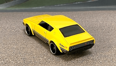 Машинка Базова Hot Wheels Nissan Skyline 2000 GT-R Then and Now 1:64 GTB39 Yellow - Retromagaz, image 5