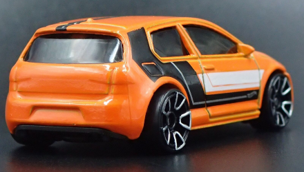 Машинка Базовая Hot Wheels Volkswagen Golf MK7 Then and Now 1:64 FJX96 Orange - Retromagaz, image 3