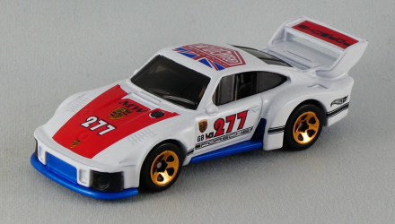 Машинка Базова Hot Wheels Magnus Walker Urban Outlaw Porsche 935 Race Day 1:64 GRX60 White - Retromagaz, image 5