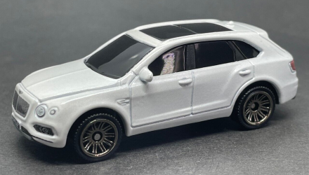 Машинка Большой Город Matchbox '18 Bentley Bentayga Metro 1:64 HLC97 White - Retromagaz, image 2