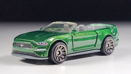 Тематическая Машинка Matchbox 2019 Ford Mustang Convertible Moving Parts 1:64 FWD28/HVM95 Green - Retromagaz, image 2