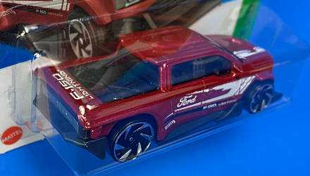 Машинка Базовая Hot Wheels Ford F-150 Lightning Custom Green Speed 1:64 HTB82 Dark Red - Retromagaz, image 4