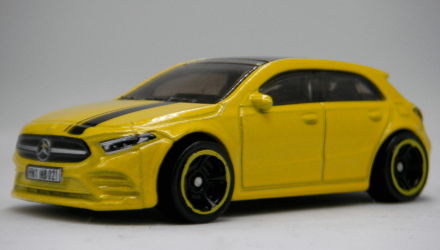 Машинка Базова Hot Wheels '19 Mercedes-Benz A-Class Hatchbacks 1:64 HCW78 Yellow - Retromagaz, image 2