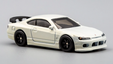 Машинка Premium Hot Wheels Nissan Silvia (S14) Street Tuners 1:64 FYN79 White - Retromagaz, image 2