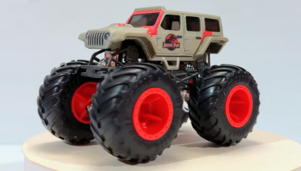 Машинка-Позашляховик Hot Wheels Jurassic Park Jeep Wrangler Monster Truck Freestyle Wreckers 1:64 HLT08 Grey - Retromagaz, image 2