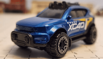 Машинка Базовая Hot Wheels Volvo XC40 Recharge Green Speed 1:64 HTB79 Metallic Blue - Retromagaz, image 1