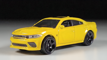 Тематическая Машинка Matchbox Dodge Charger SRT Hellcat Moving Parts 1:64 FWD28/HVN15 Yellow - Retromagaz, image 2