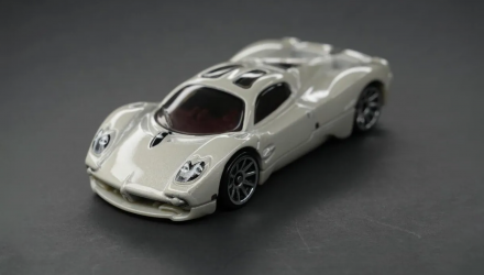 Машинка Базова Hot Wheels Pagani Utopia Exotics 1:64 HRY83 Grey - Retromagaz, image 1