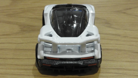 Машинка Базовая Hot Wheels McLaren Senna Nightburnerz 1:64 GHD18 White - Retromagaz, image 6