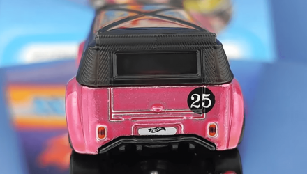 Тематическая Машинка Hot Wheels Volkswagen T1-GTR Ultra Hots 1:64 JBY61 Pink - Retromagaz, image 5