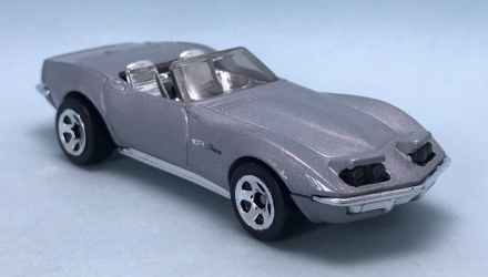 Машинка Базова Hot Wheels '72 Stingray Convertible Roadsters 1:64 HKK12 Silver - Retromagaz, image 2