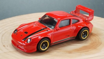 Машинка Базовая Hot Wheels Porsche 993 GT2 Exotics 1:64 GRY84 Red - Retromagaz, image 2