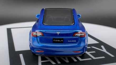 Тематическая Машинка Matchbox Tesla Model 3 Moving Parts 1:64 FWD28/HVN16 Blue - Retromagaz, image 6