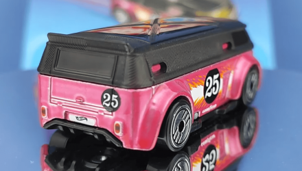 Тематическая Машинка Hot Wheels Volkswagen T1-GTR Ultra Hots 1:64 JBY61 Pink - Retromagaz, image 2