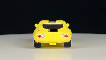 Тематическая Машинка Hot Wheels Toyota 2000 GT Japanese Classics 1:64 HLK15 Yellow - Retromagaz, image 6