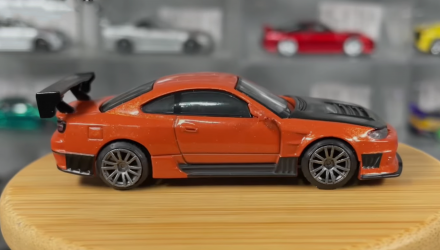 Машинка Premium MINI GT Nissan Silvia S15 D-MAX 1:64 Orange - Retromagaz, image 4