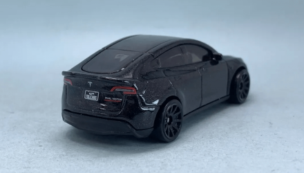 Машинка Базовая Hot Wheels Tesla Model Y Green Speed 1:64 HTC93 Black - Retromagaz, image 2