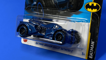 Машинка Базовая Hot Wheels Batman: Arkham Knight Batmobile Batman 1:64 HTD85 Blue - Retromagaz, image 2